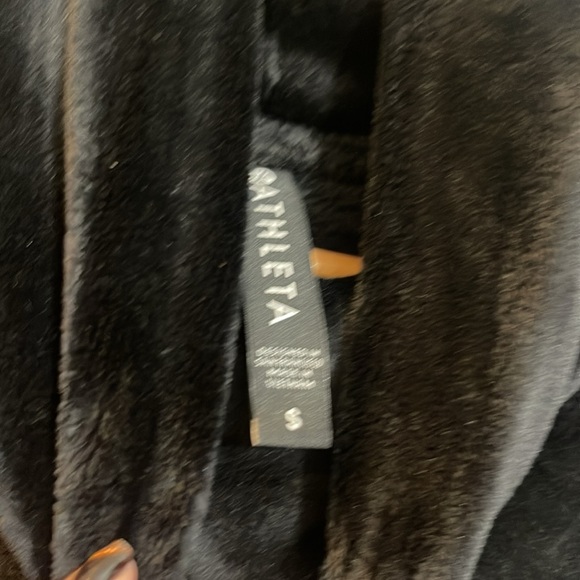 Athleta Velour Turtlen - Picture 5 of 8